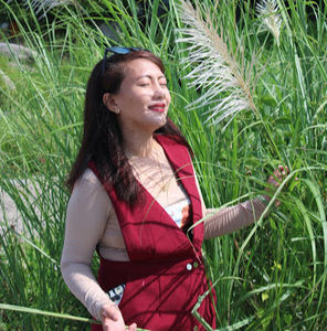 Meet your Posher, April joy